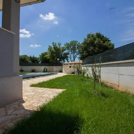 Vila Dejana * Šišan