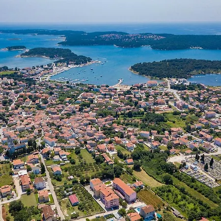 Vila Vila Dejana *